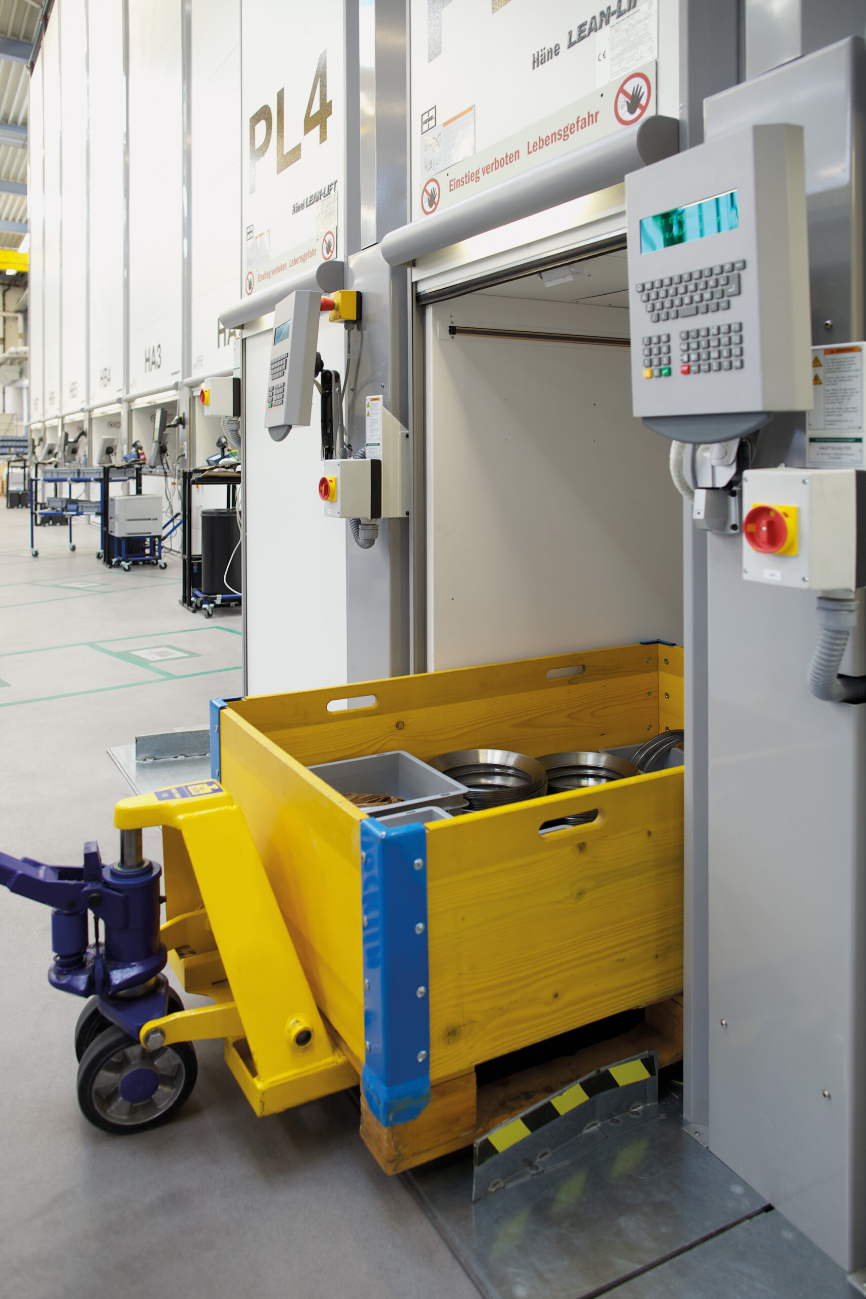 Hanel-Lean-Lifts-ABB-Zurich-Industore