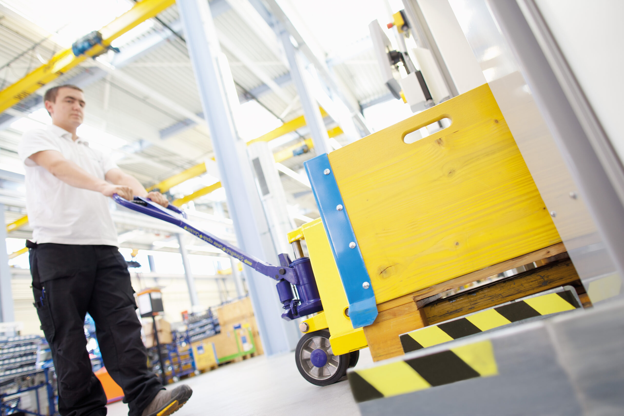 Hanel-Lean-Lifts-ABB-Zurich-Industore