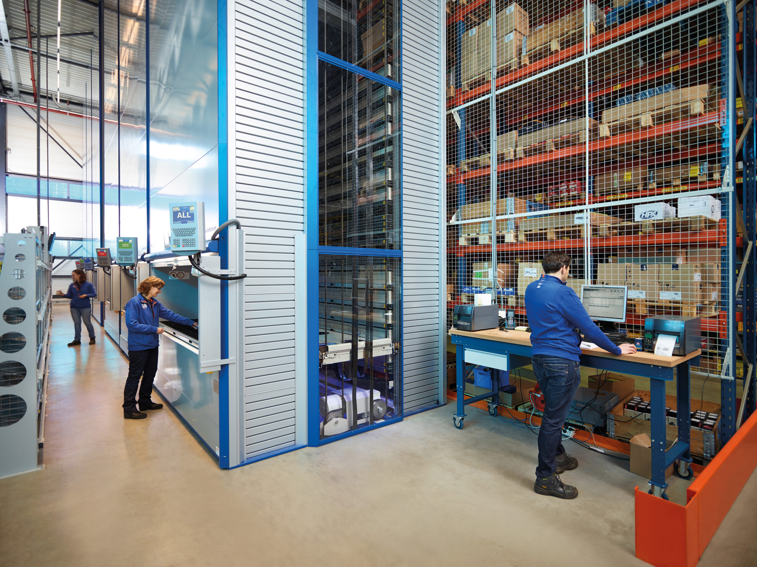 Industore_Hanel-Lean-Iifts_Brezan